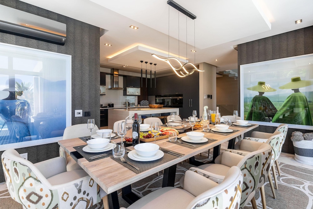 Bakoven Palms Villa - Ultra Lux Villa With Jacuzzi