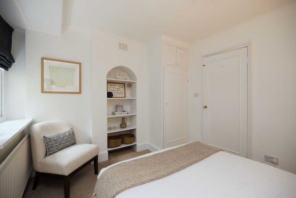 The Carlton Nook - 2BR Apartment