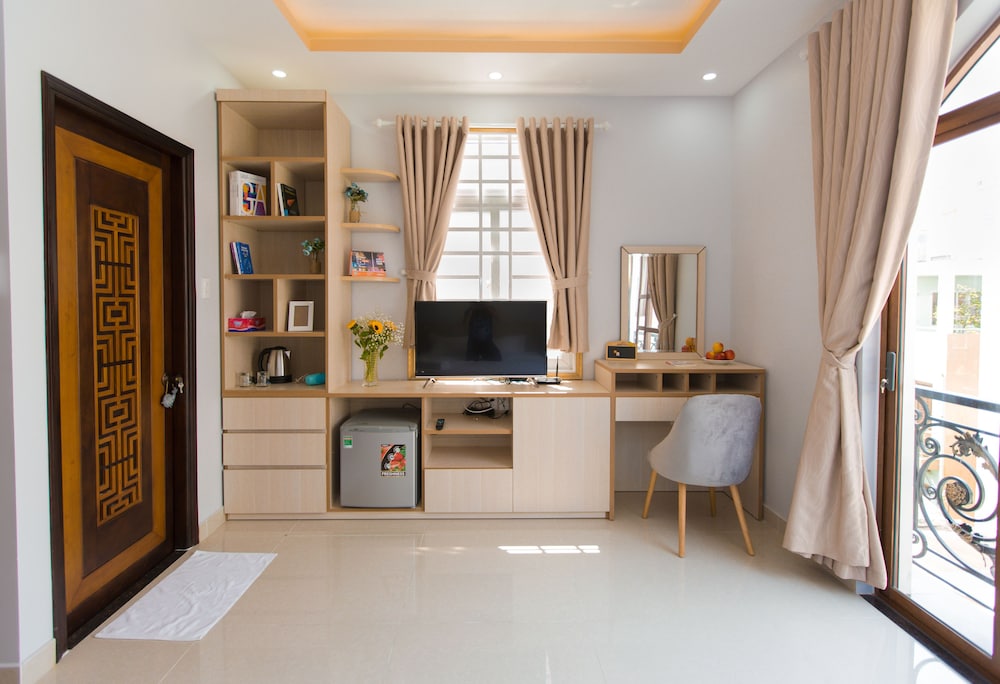CBD Home - Home in Central - The Art