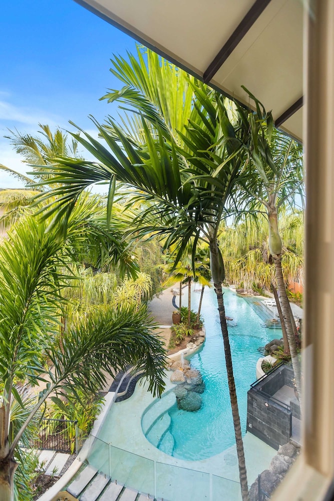 Pineapple Palms - Resort 9 Pools Gym