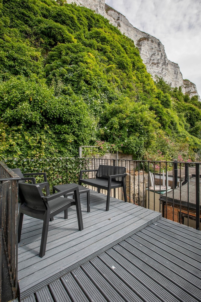 Stylish 2Bd Family Hideaway In Dover