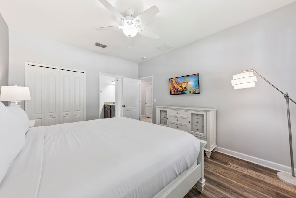 1417 Rolling Fairway Dr