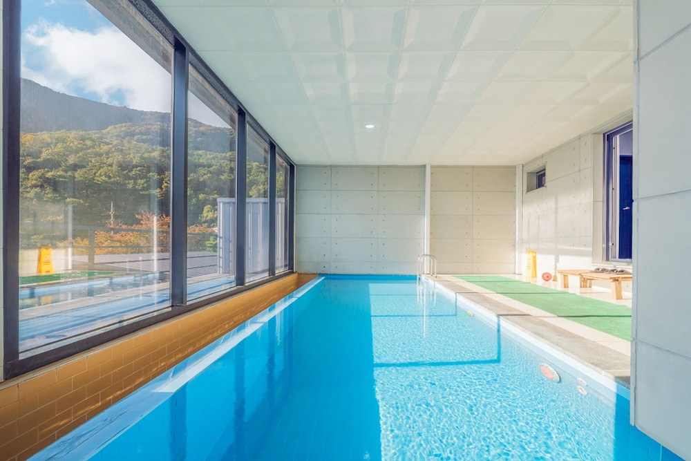 Yangpyeong Seulburg Private Poolvilla
