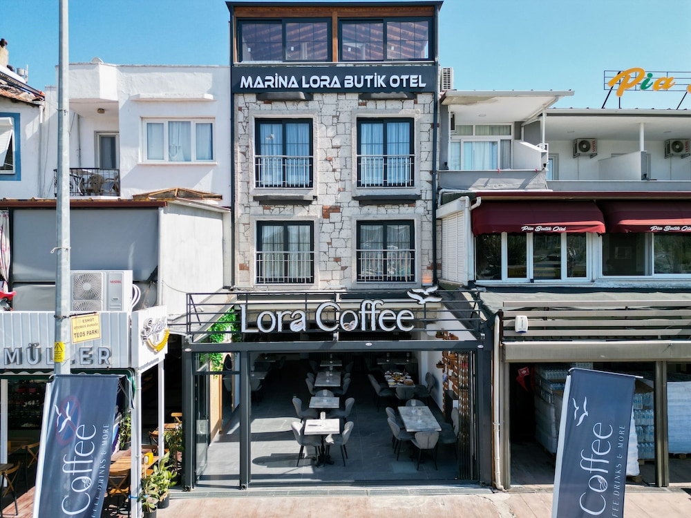 Marina Lora Butik Otel Sığacık