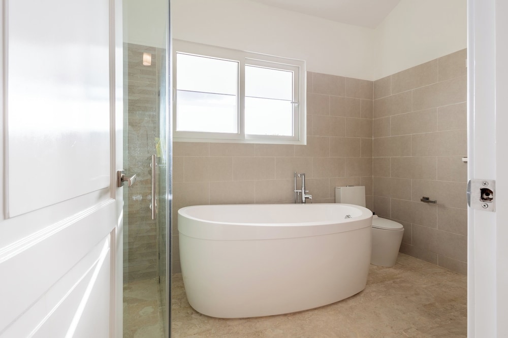 Villa Buganvilla 252 - 4BR Pool Jacuzzi Golf