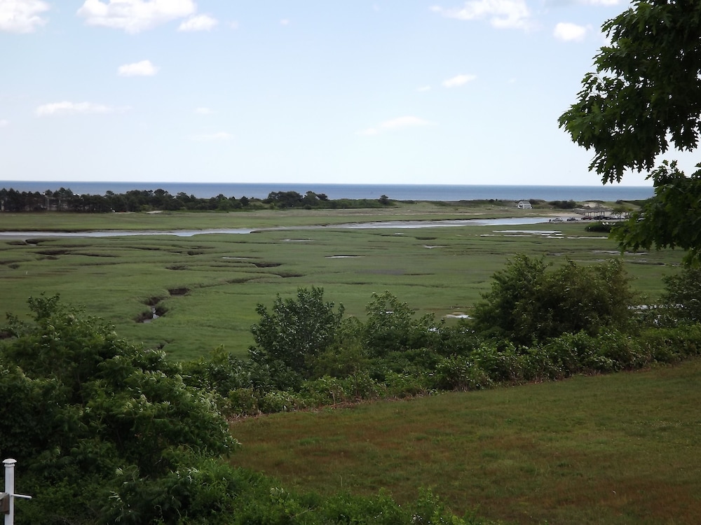 The Mariner Resort