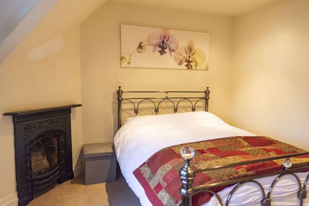 Luxury Apt No. 2 - One Bed Apartment view 2