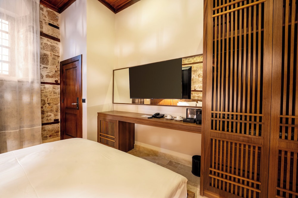 Belmondo Süitler - Image 34