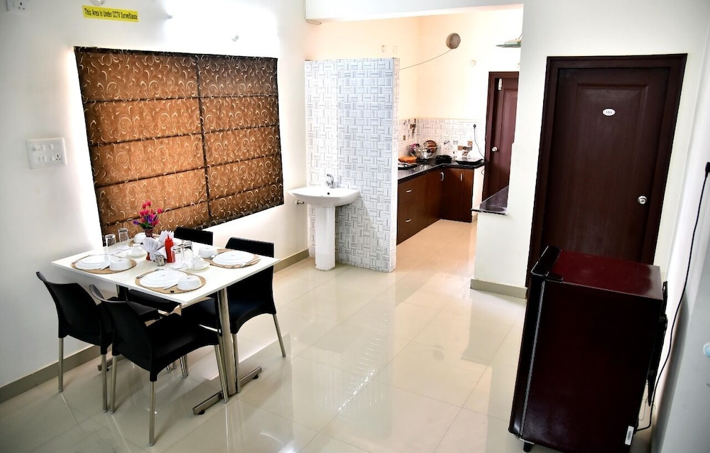 Ssapphire Asta Apartments view 4