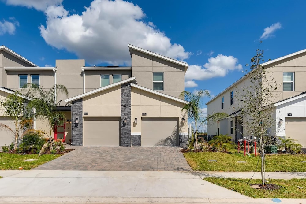 547 OC - Golf View 2BR Luxury Townhome