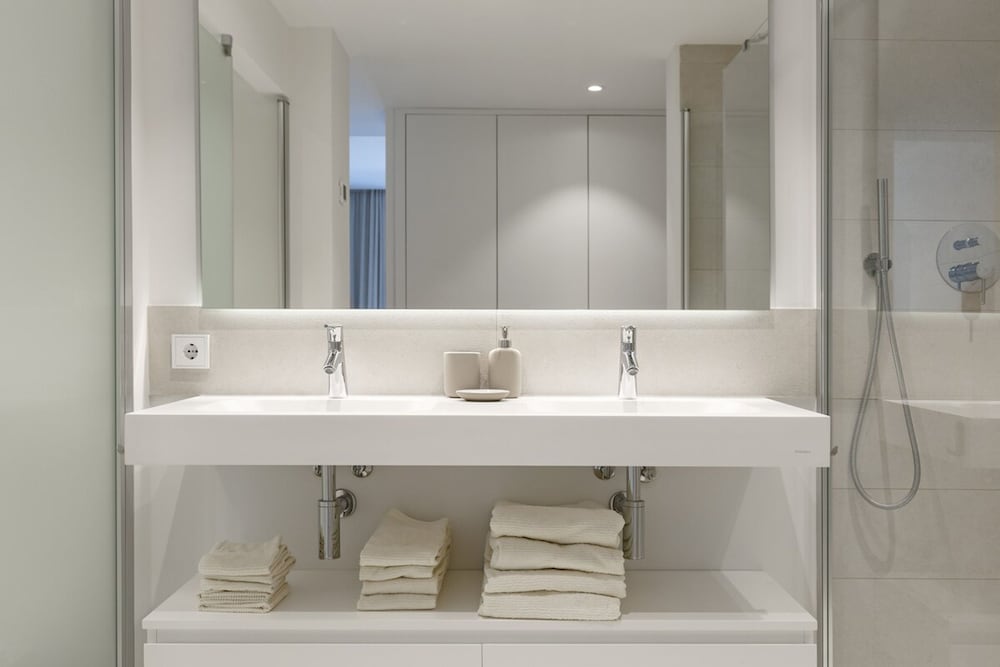 Exclusive Apartment With Garden in Higueron