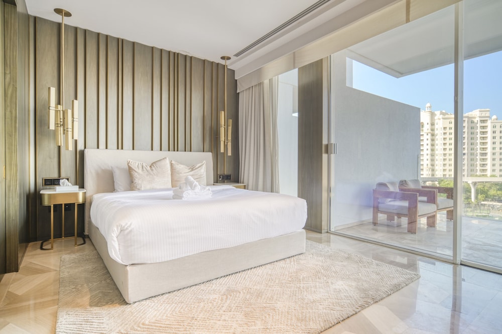Five Palm Jumeirah Residences -Mint Stay