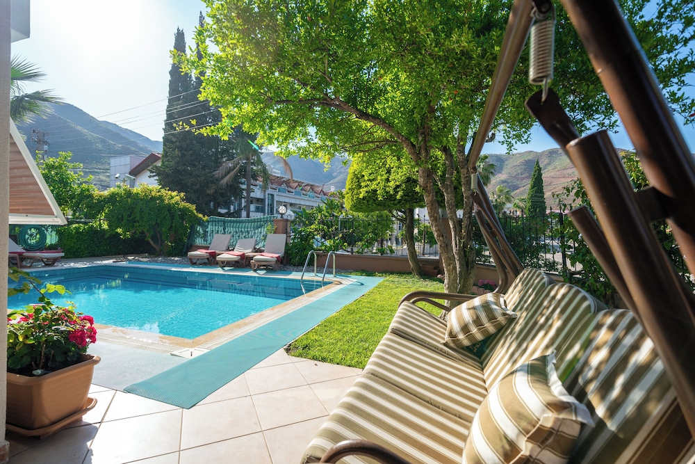 Villa Rosacea Icmeler Daily Weekly Rent view 3