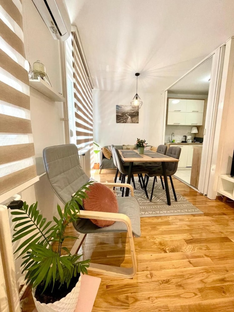 Tiara Vracar Apartment