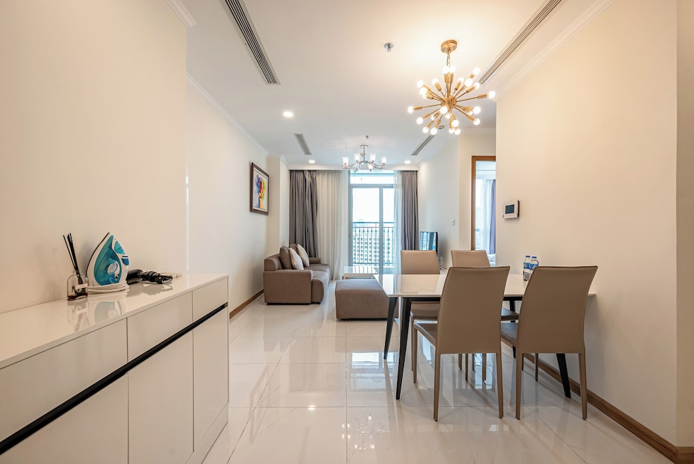 PD Pristine Apartment Landmark Plus