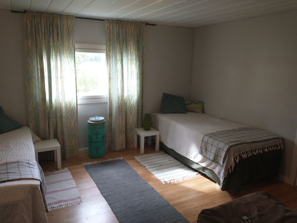 Photo 12
