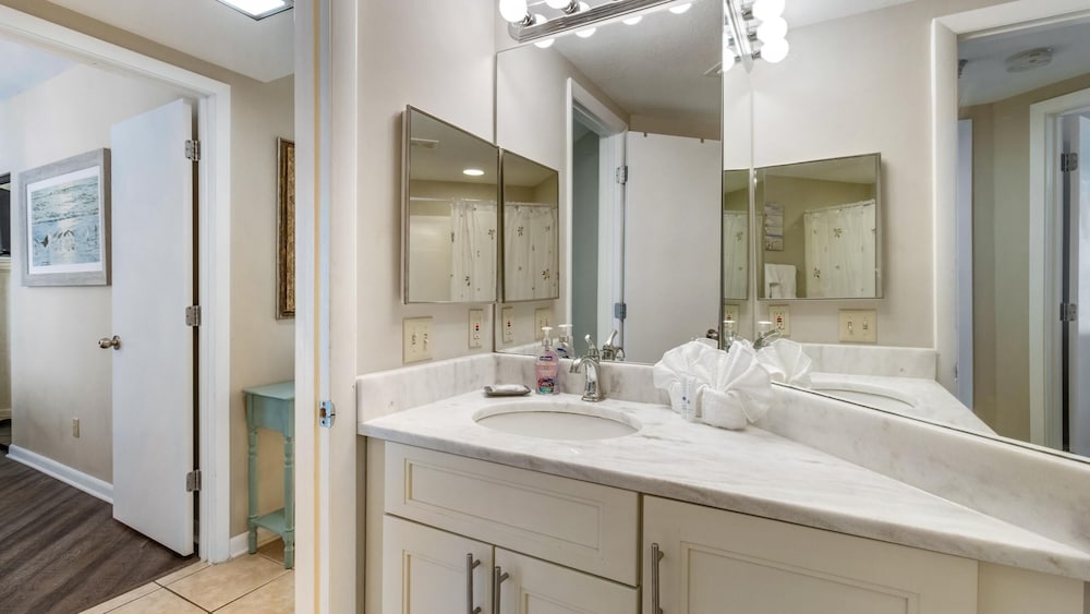 Bluewater #501 by Southern Vacation Rentals