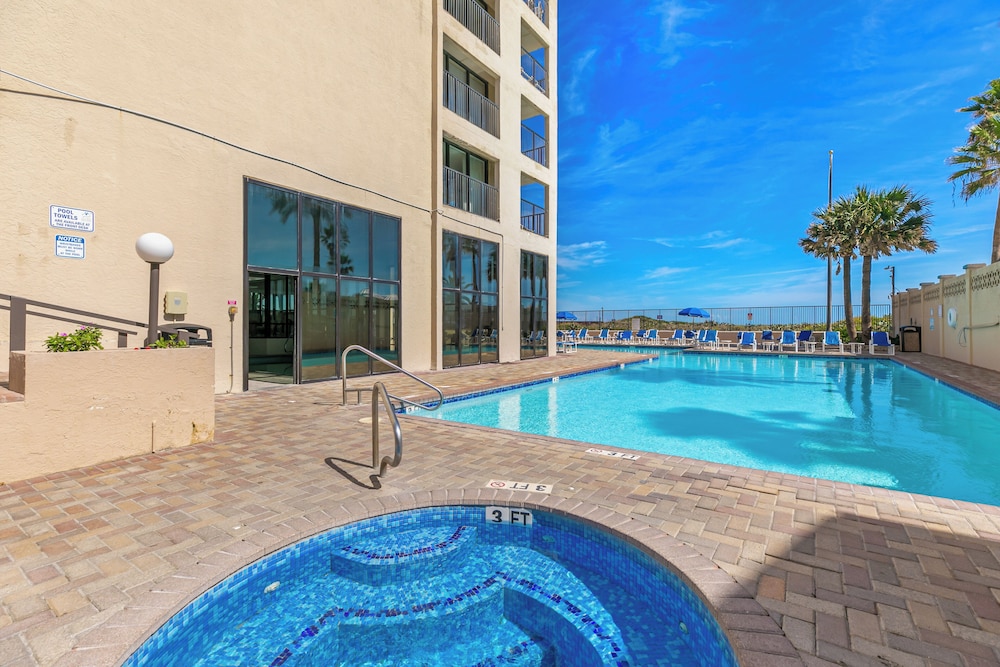 Gulf-front 2BR w/ Resort Amenities, Beach Access