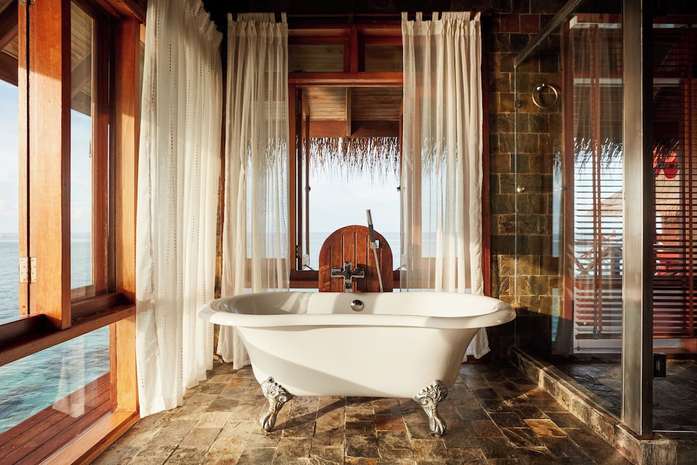 Sun Siyam Vilu Reef - All Inclusive