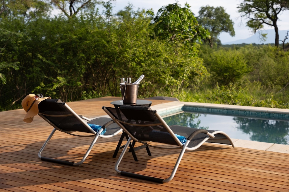 Villa Thornybush Light and Elegantly Designed Villa view 4