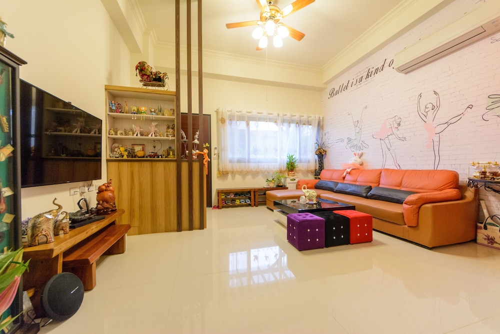 Puli Waltz Villa