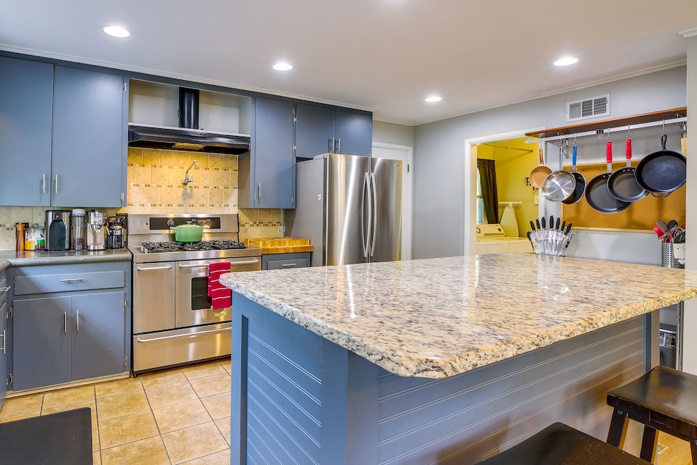 Sebring Vacations - Tulsa Home Near AR River The Gathering Place! - Property Image 24