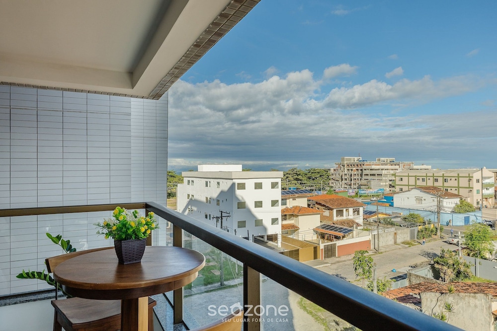 Building With Swimming Pool 300m From the Beach in Ilheus - MMD