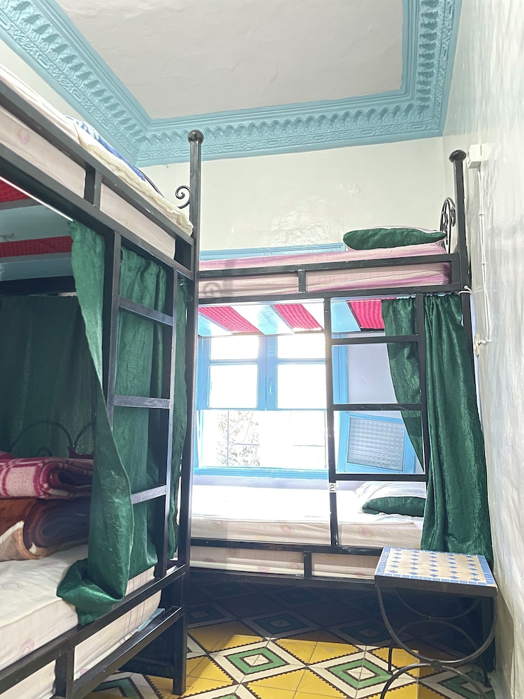 aline hostel