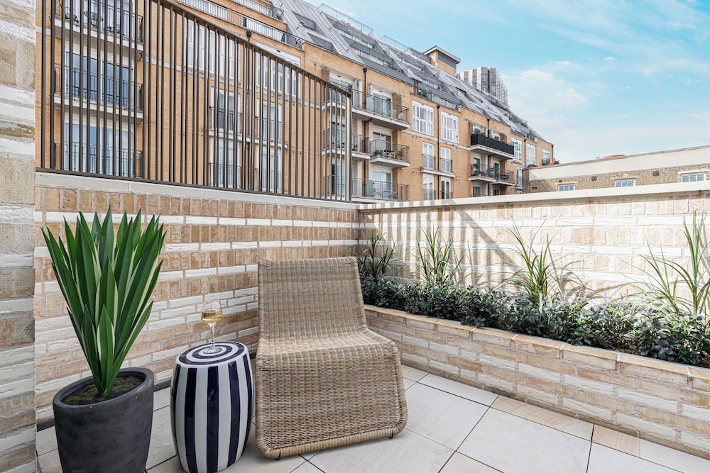 Luxury flats near Big Ben and London Eye