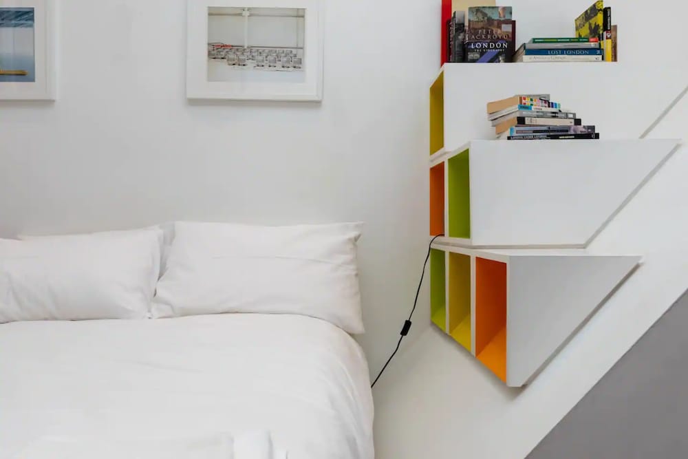 2 Bedroom 2 Bathroom Victorian Maisonette in Barbican