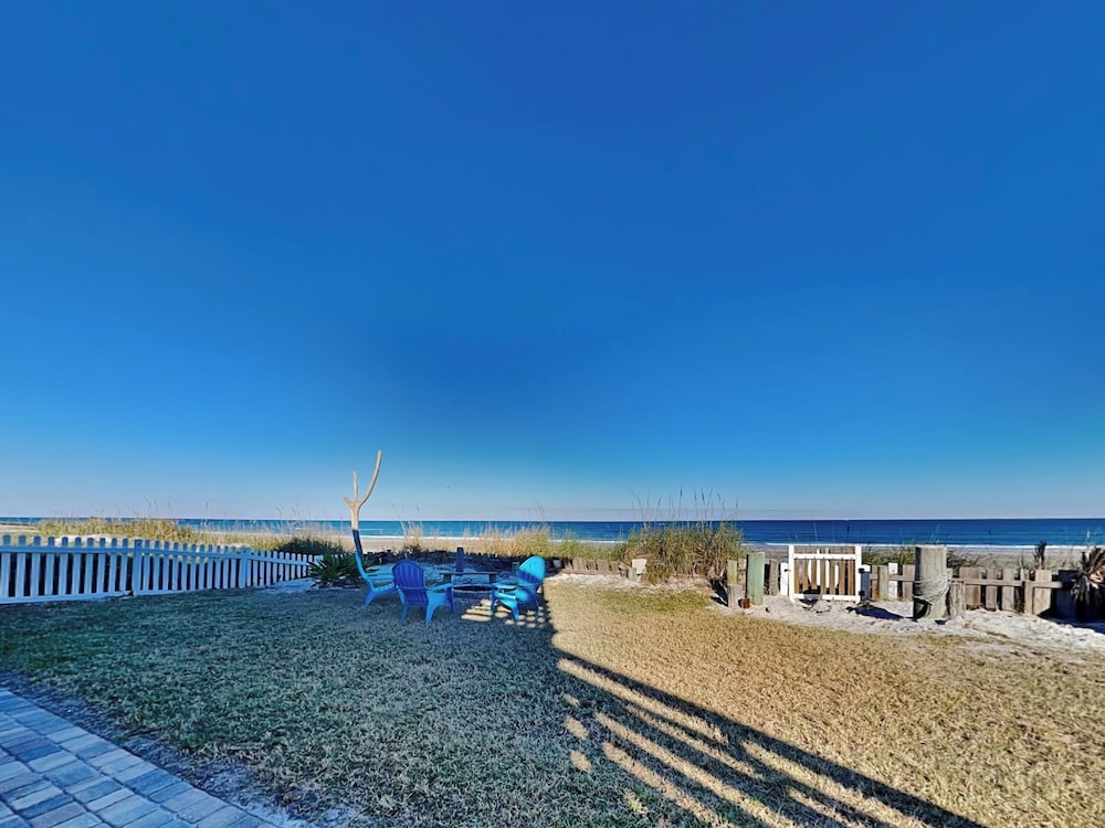 Dreamview by Distinctive Beach Rentals