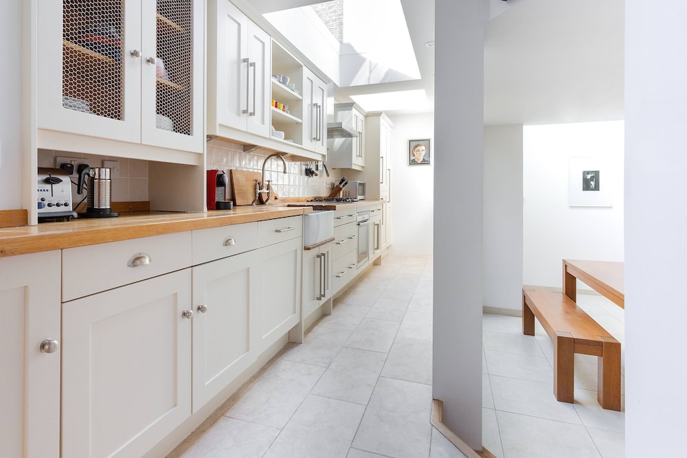 Linhope Street by Onefinestay