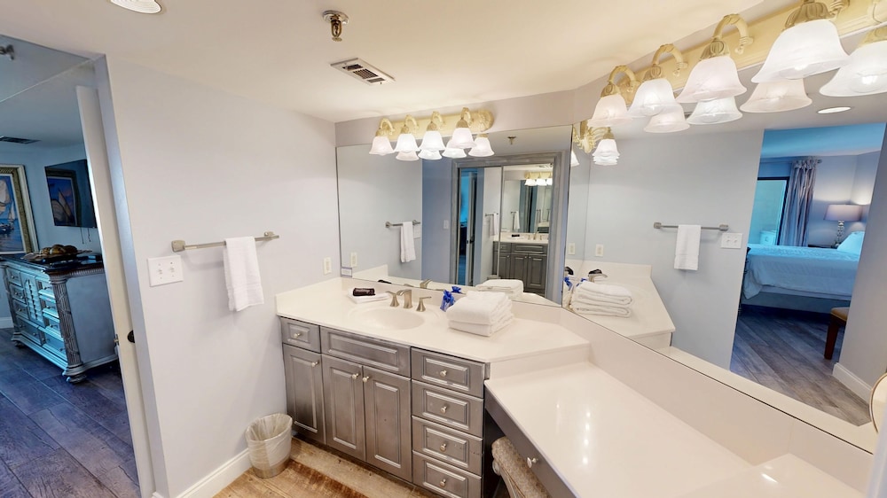 Inlet Reef 513 2 Bedroom Condo