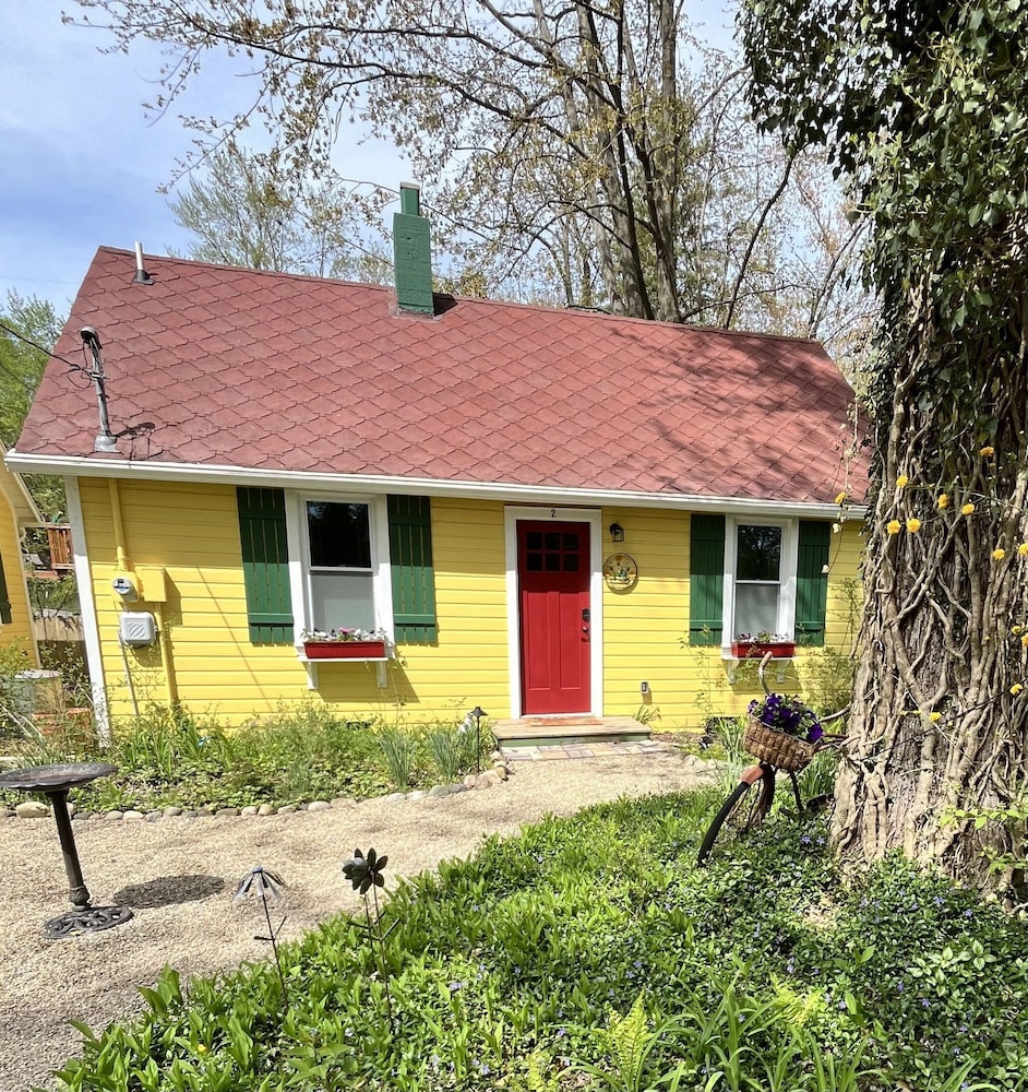 Maplewood Cottages 2