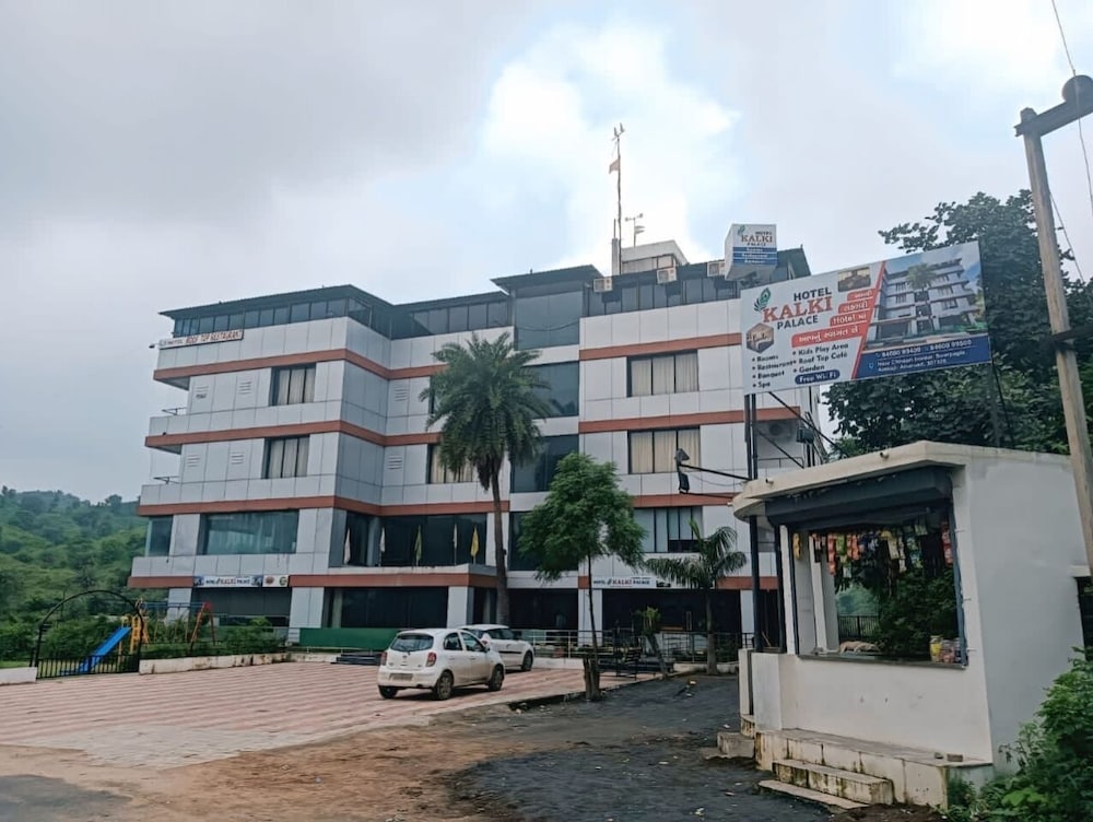 Hotel Kalki Palace