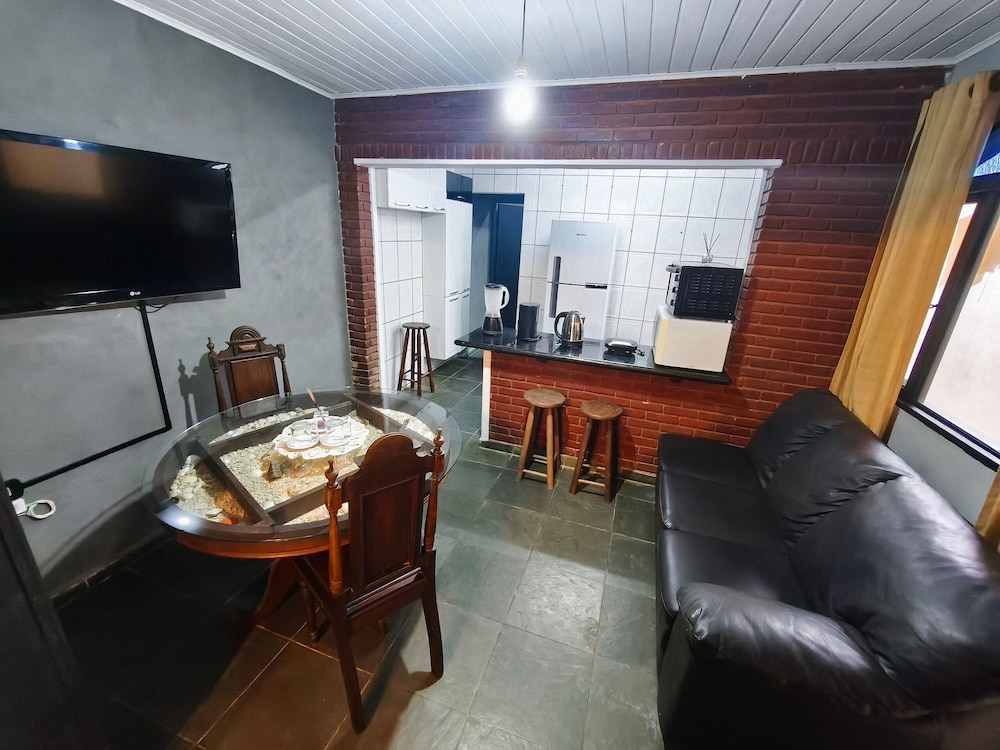 House With 2 BRs and Barbecue in Ubatuba Jao0368