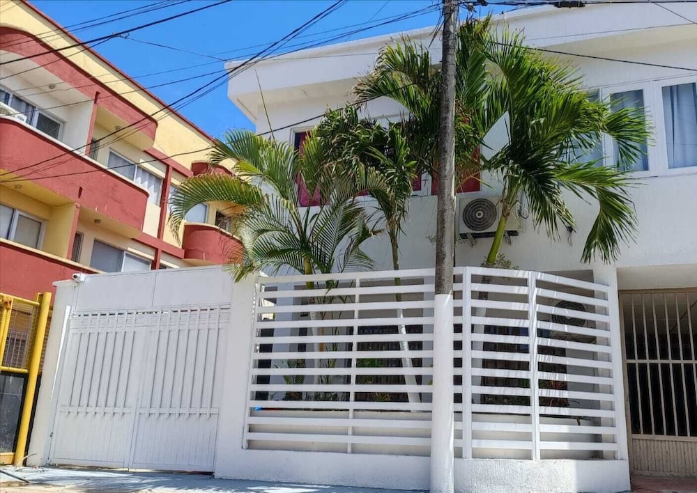 Posada tulys place