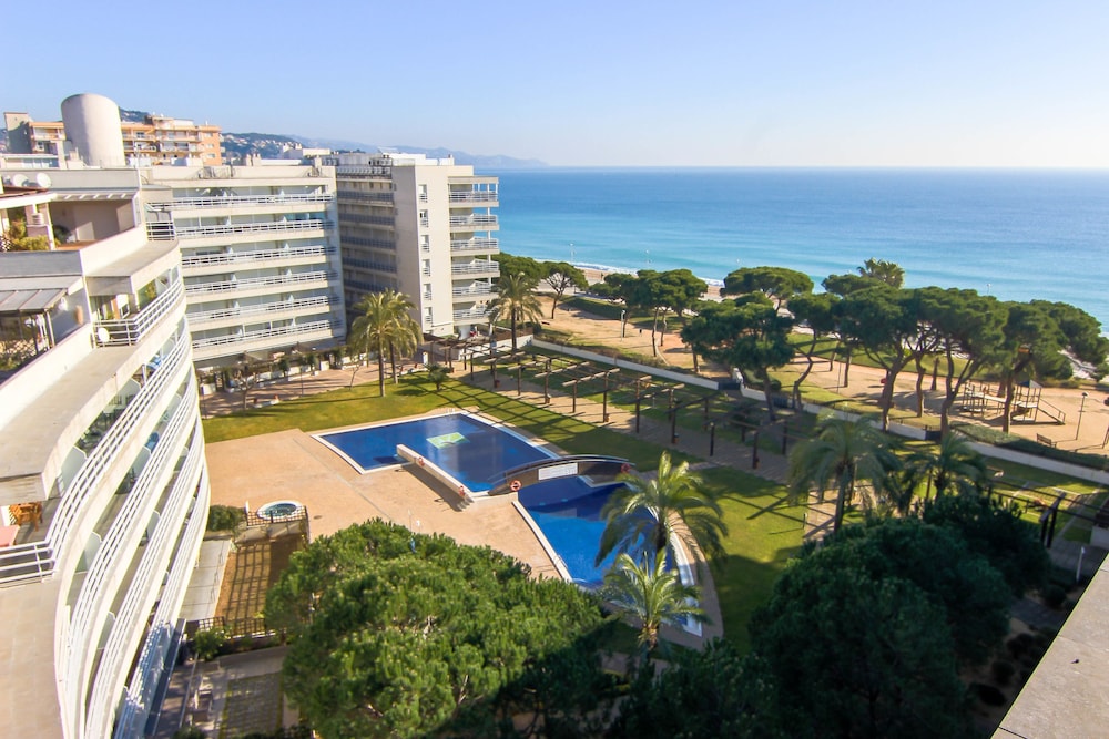 Apartamentos S'abanell Central Park
