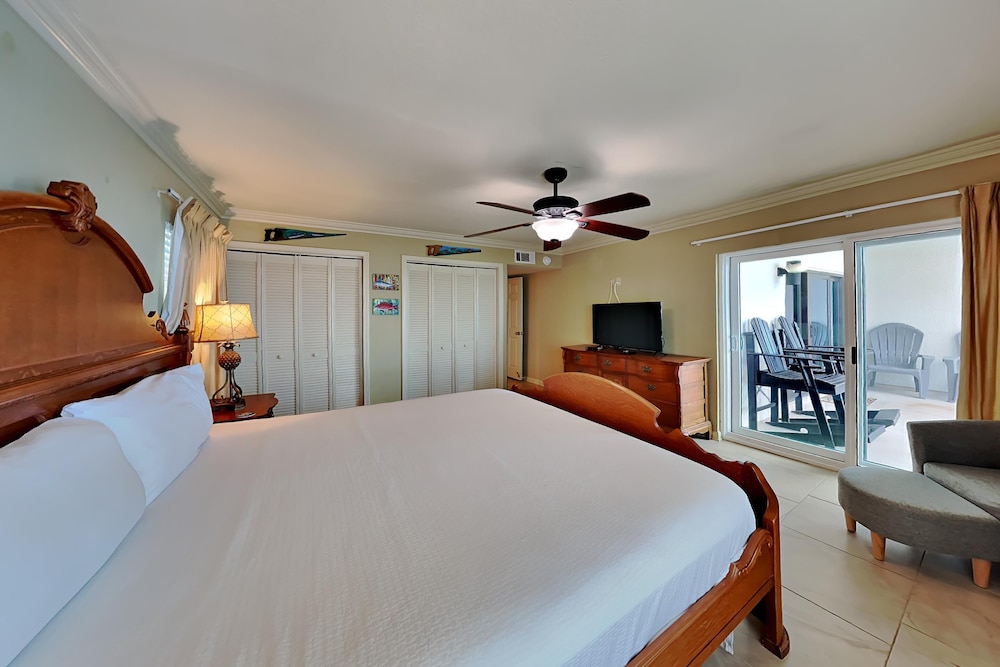 Emerald Isle Fort Walton Beach by Southern Vacation Rentals