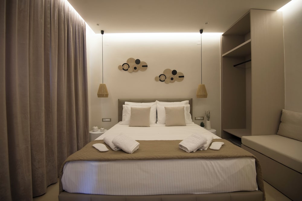 SIDONIA SUITE