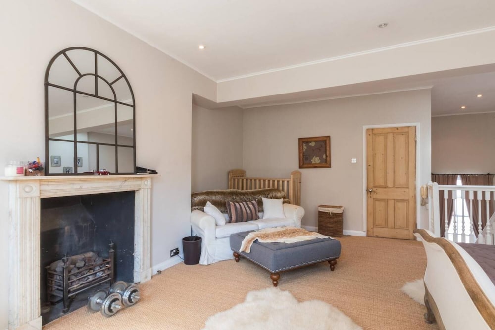 Stylish 1bed w Roof Terrace