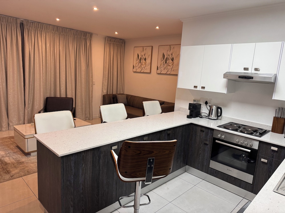 2BR-2BA - Rivonia Residence 1