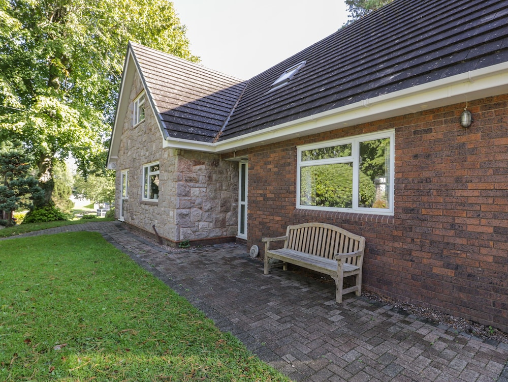 Woodlands Retreat