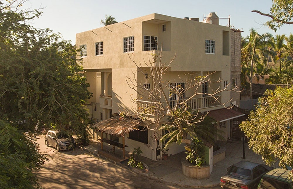 Hotel Bungalows La Perla - San Pancho - Image 1