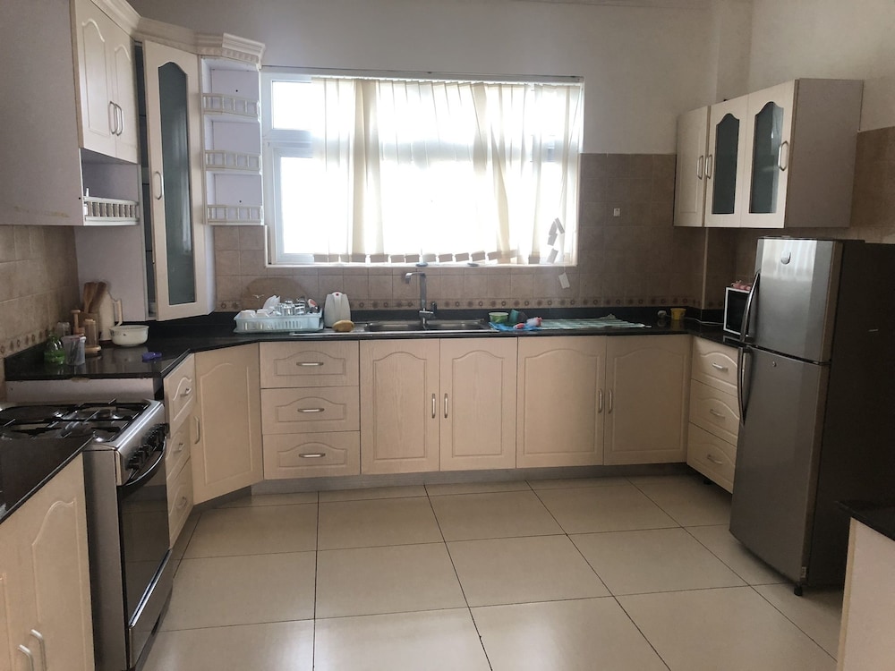 Almasi Oceanfront Apartment view 3