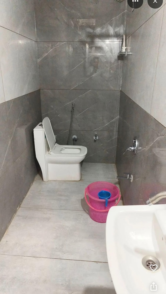 Hotel Rameshwaram Palace