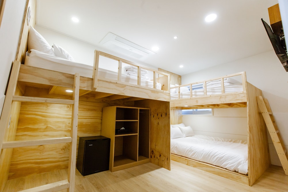 Step Inn Myeongdong 1 50