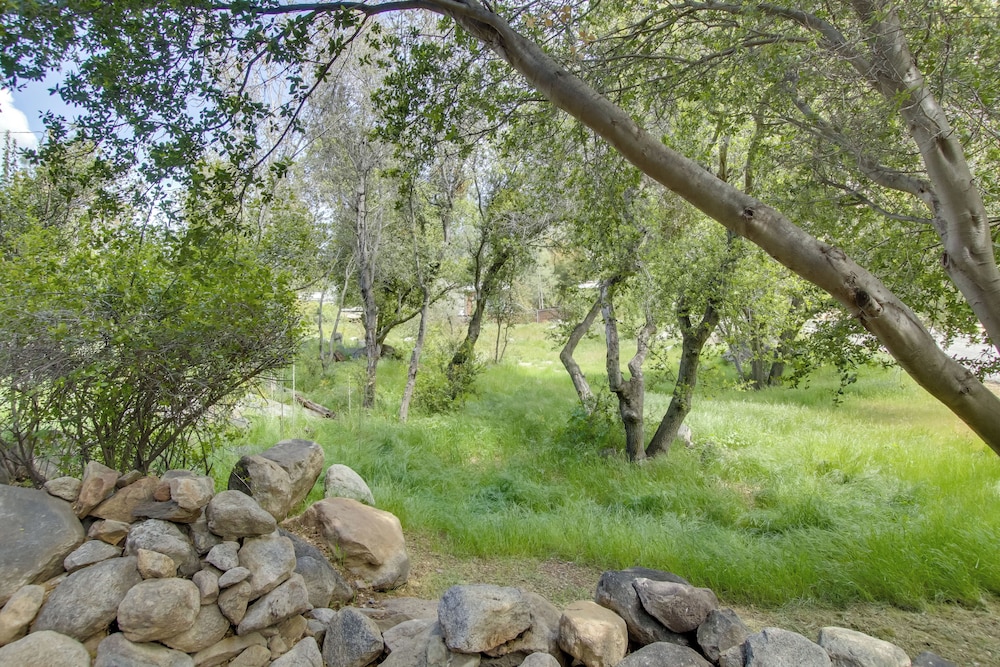 Walk to Riverfront Beach: Kernville Escape