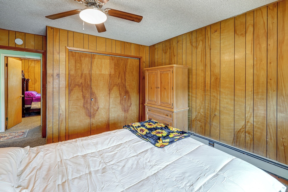 Steps to Chena River - Condo Near Hiking & Tours!