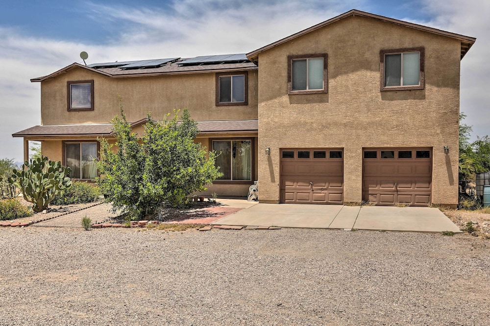 9 Mi to Sahuarita Lake Park: Getaway w/ Game Room view 3